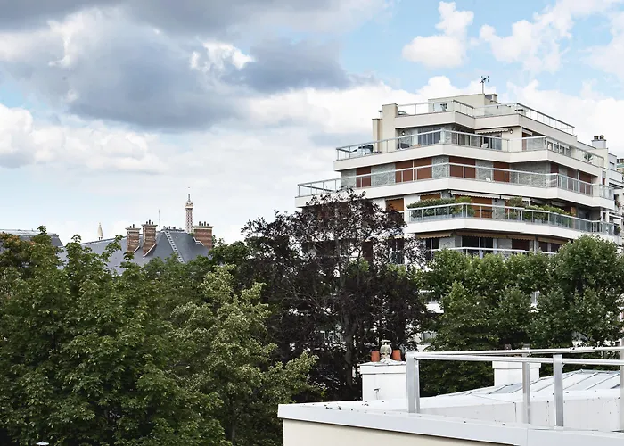 Hotel Botaniste Париж